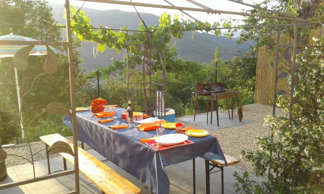 Agriturismo Nonni Devia Lucinasco エクステリア 写真