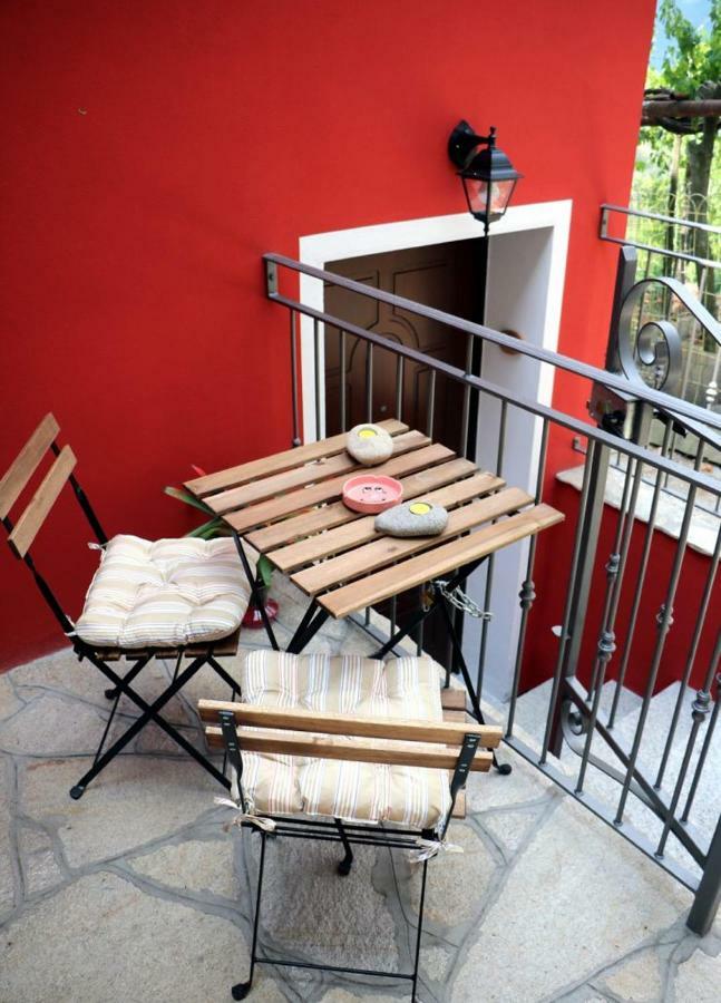 Agriturismo Nonni Devia Lucinasco エクステリア 写真
